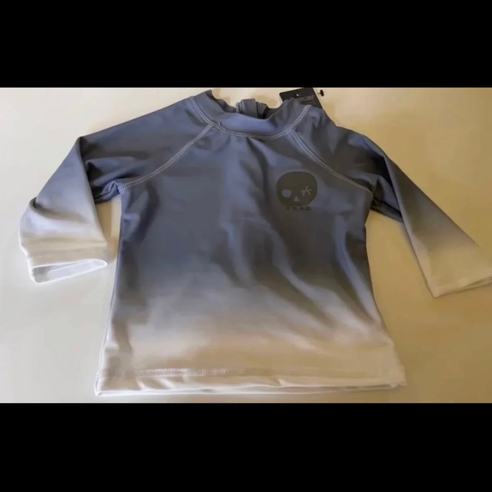 Baby boys 3 - 6 months Rashguard water swim  top - NEW 50+ UV Protection